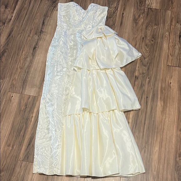 Vintage TD4 by Electra Ivory Strapless Ruffle Gown Size 9/10 – 80s Madonna Prom - Picture 2 of 14